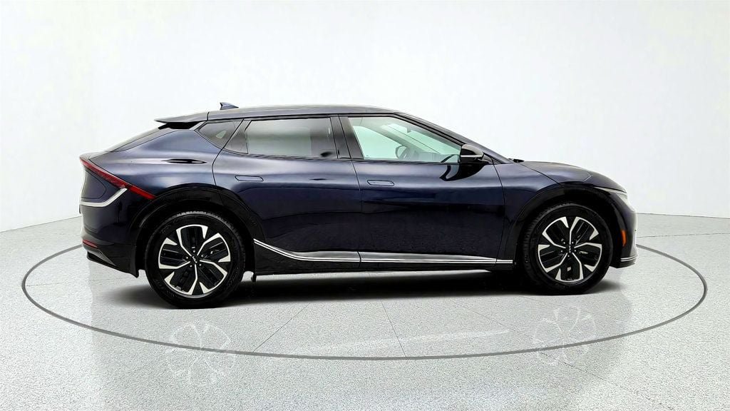 Used 2022 Kia EV6 Wind AWD/4WD image 4