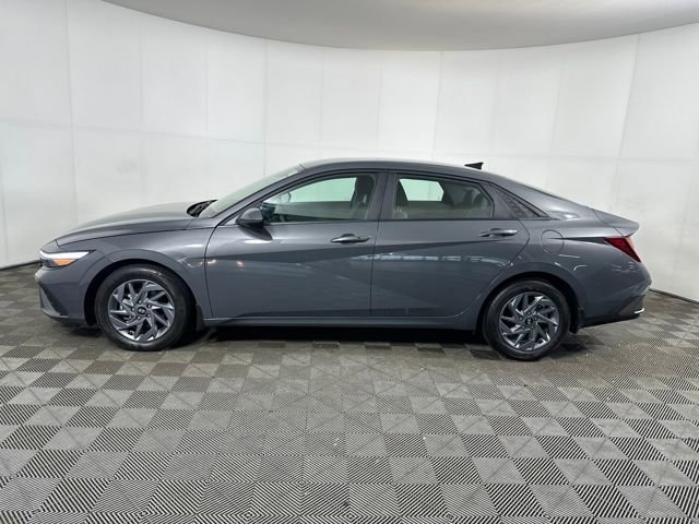 Certified 2024 Hyundai Elantra SEL image 6
