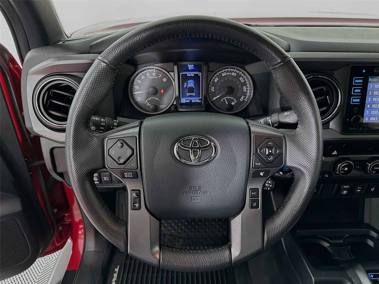 Certified 2018 Toyota Tacoma TRD Off-Road image 17