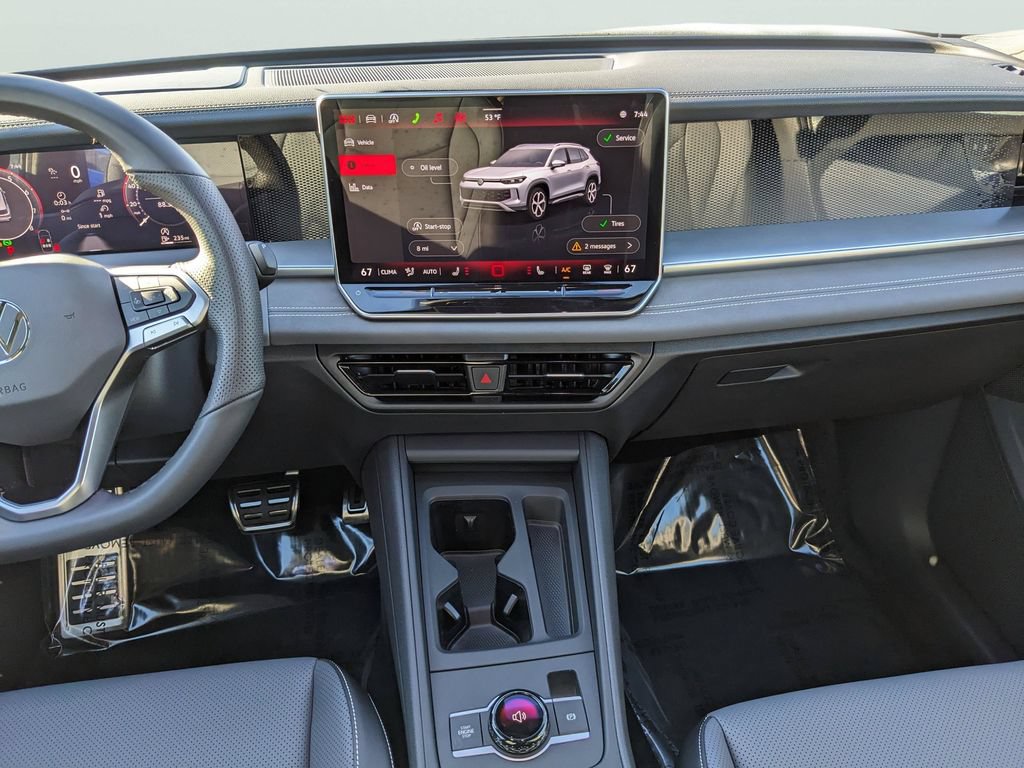 New 2026 Volkswagen Tiguan SE R-Line FWD image 14