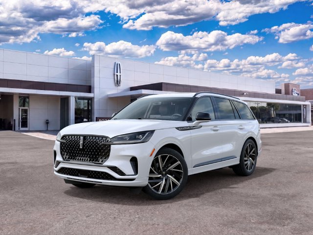 New 2027 Lincoln Aviator Black Label w/ Jet Appearance Package AWD/4WD image 2