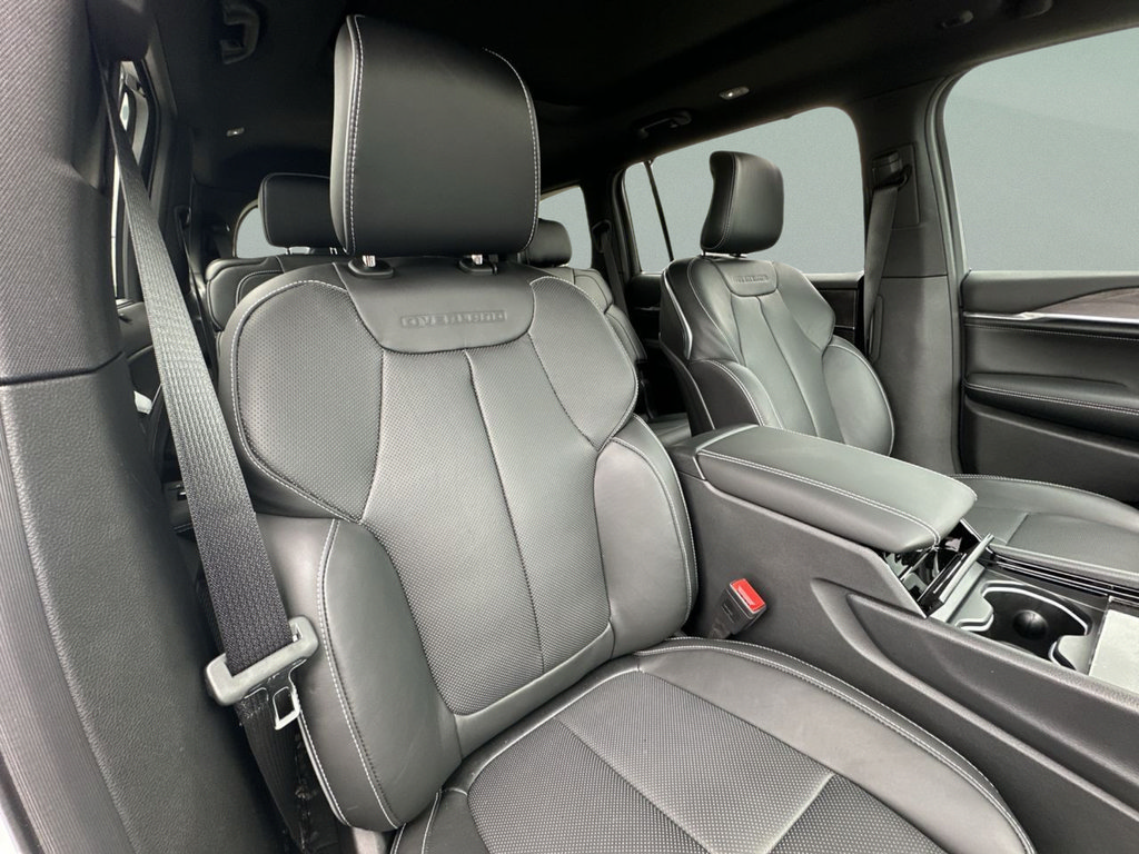New 2025 Jeep Grand Cherokee L Overland w/ Luxury Tech Group IV AWD/4WD image 27