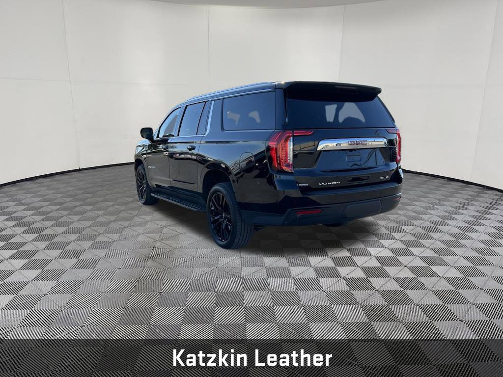 Used 2023 GMC Yukon XL SLE AWD/4WD image 3