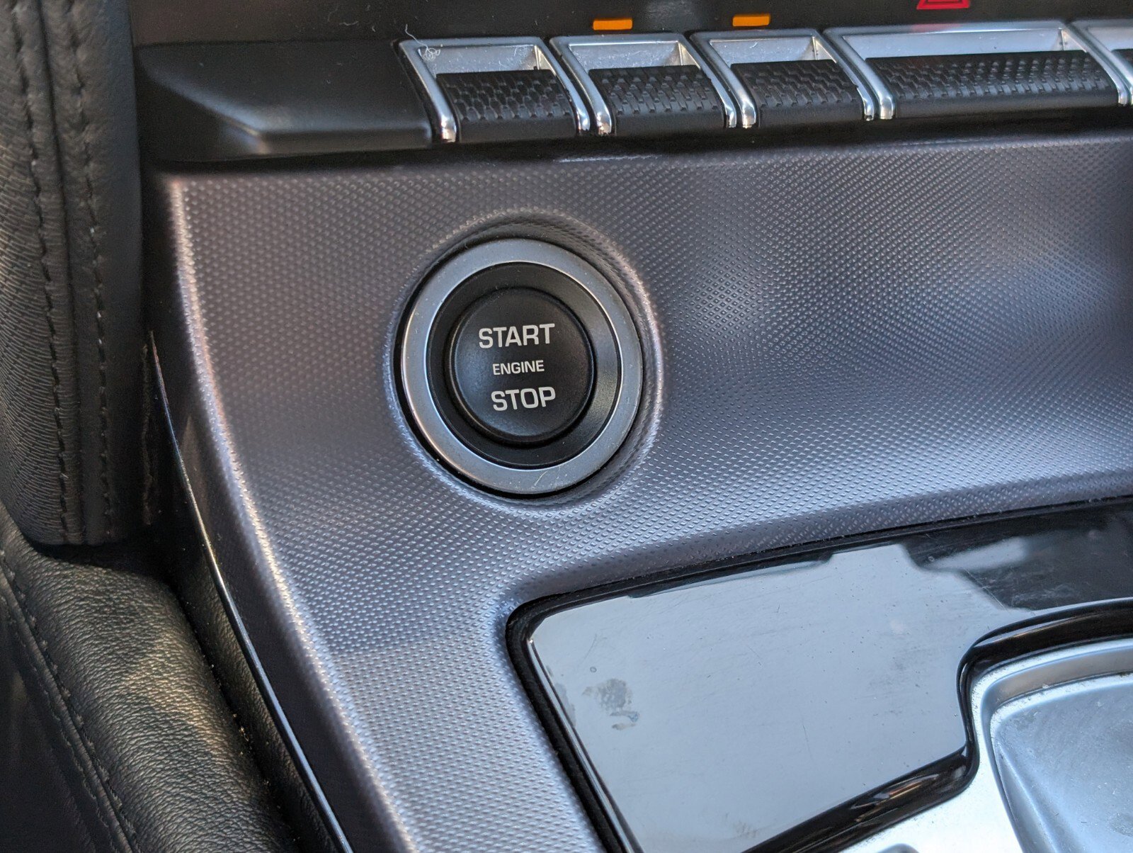 Used 2020 Jaguar F-TYPE Convertible image 23