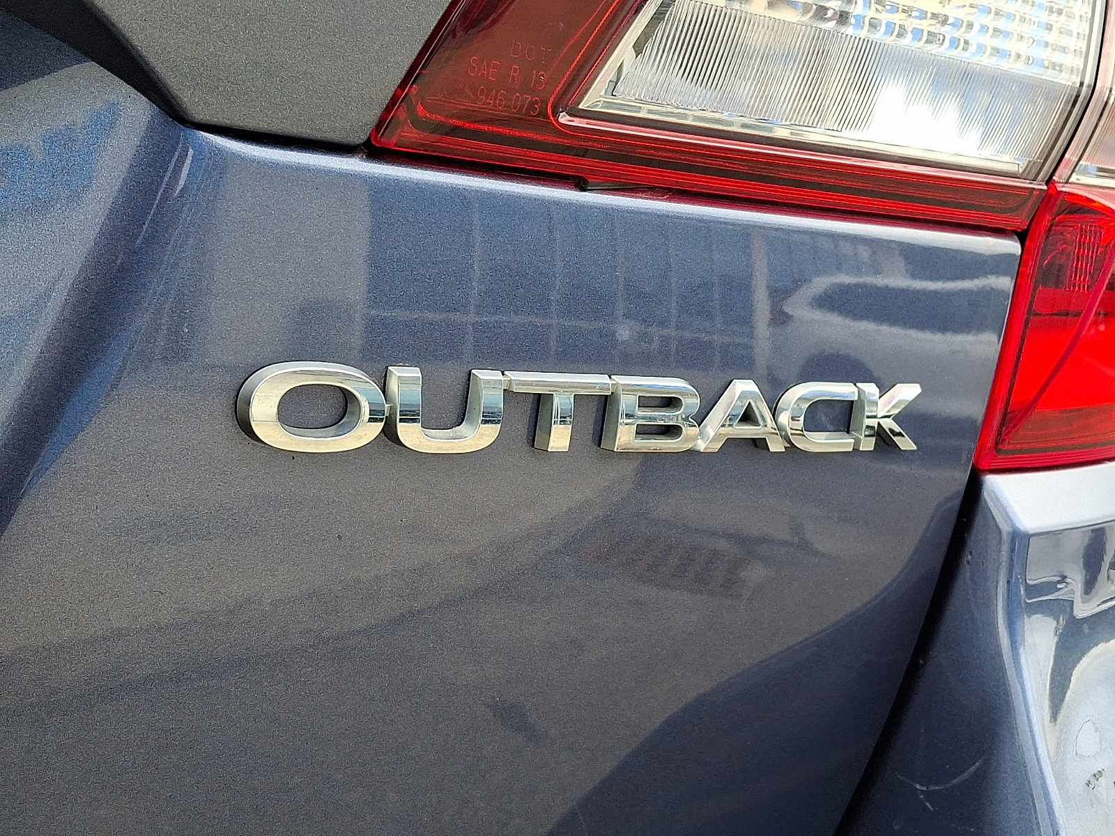 Used 2018 Subaru Outback 2.5i Premium AWD/4WD image 31