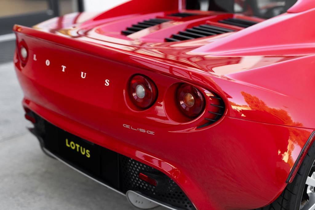 Used 2005 Lotus Elise RWD image 13