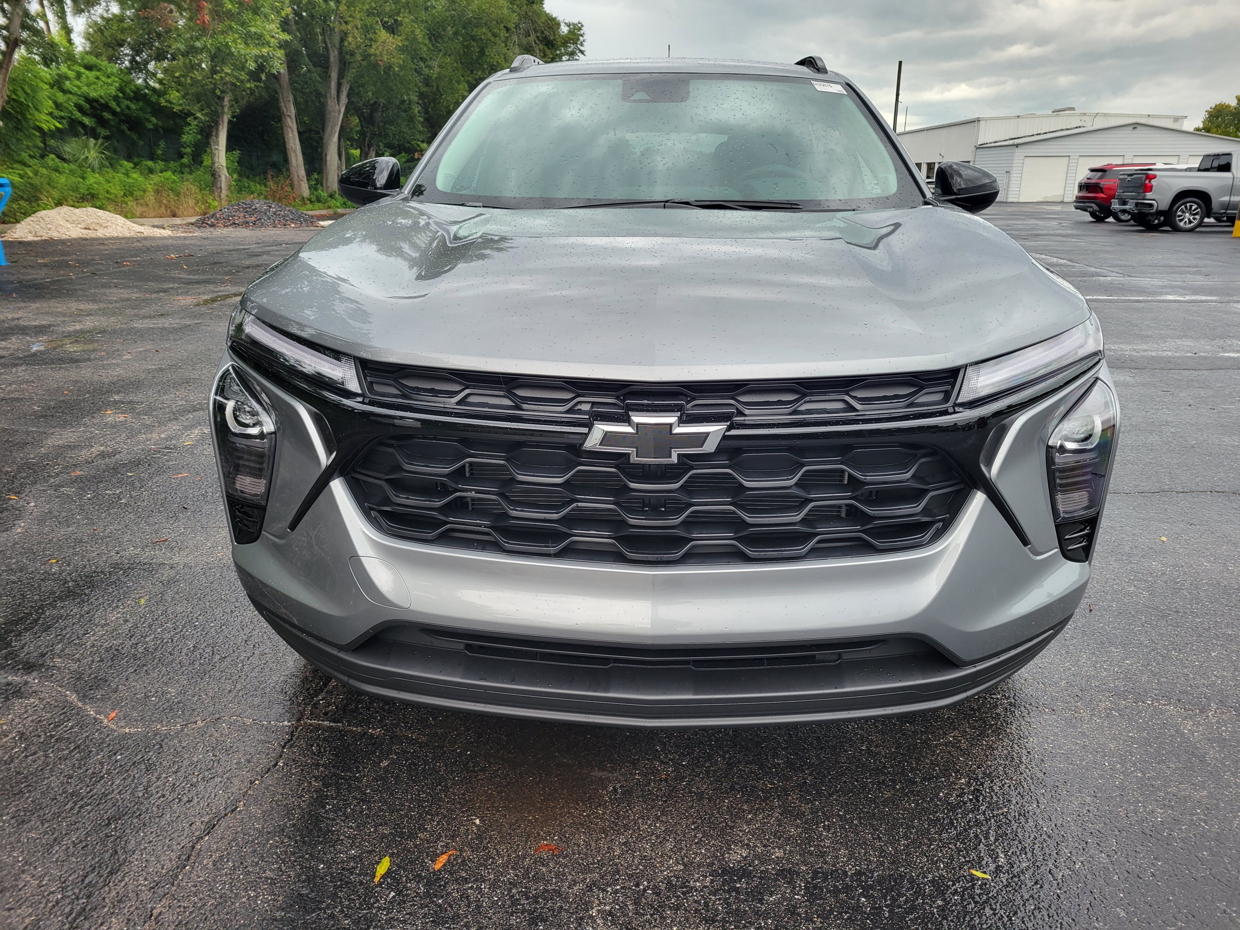New 2026 Chevrolet Trax LT w/ Driver Confidence Package FWD image 2