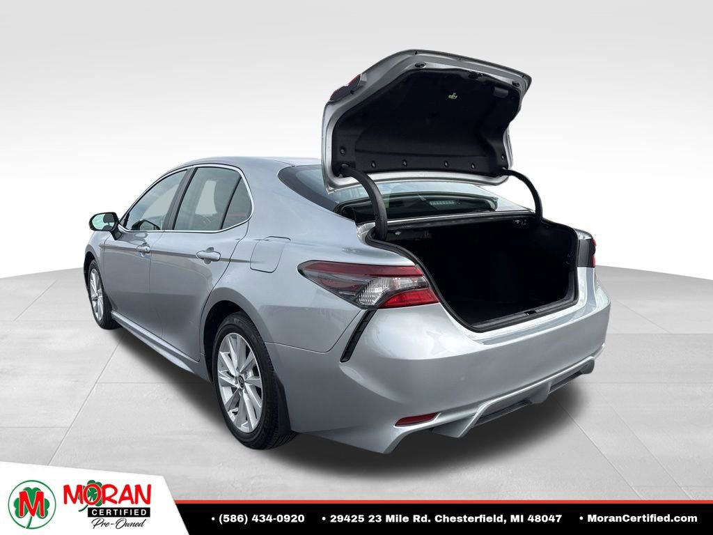 Used 2024 Toyota Camry SE FWD image 25
