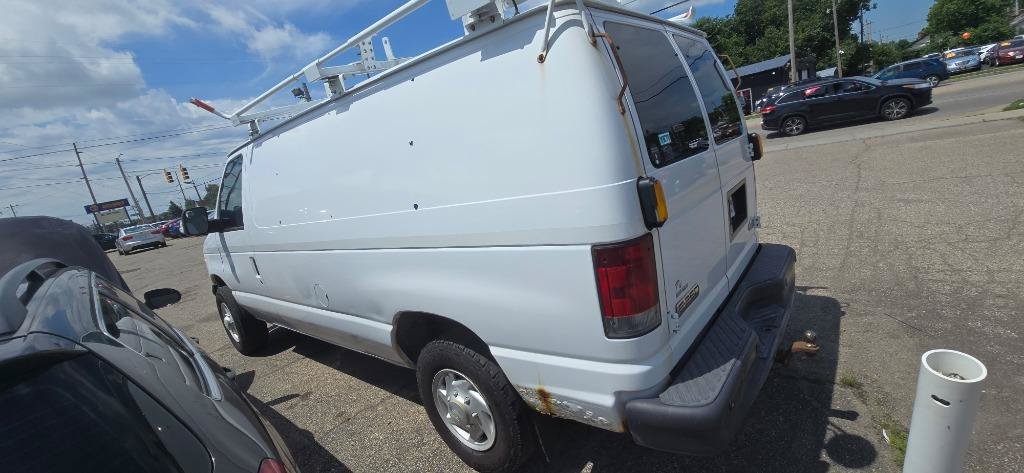 Used 2007 Ford E-250 and Econoline 250 RWD image 7