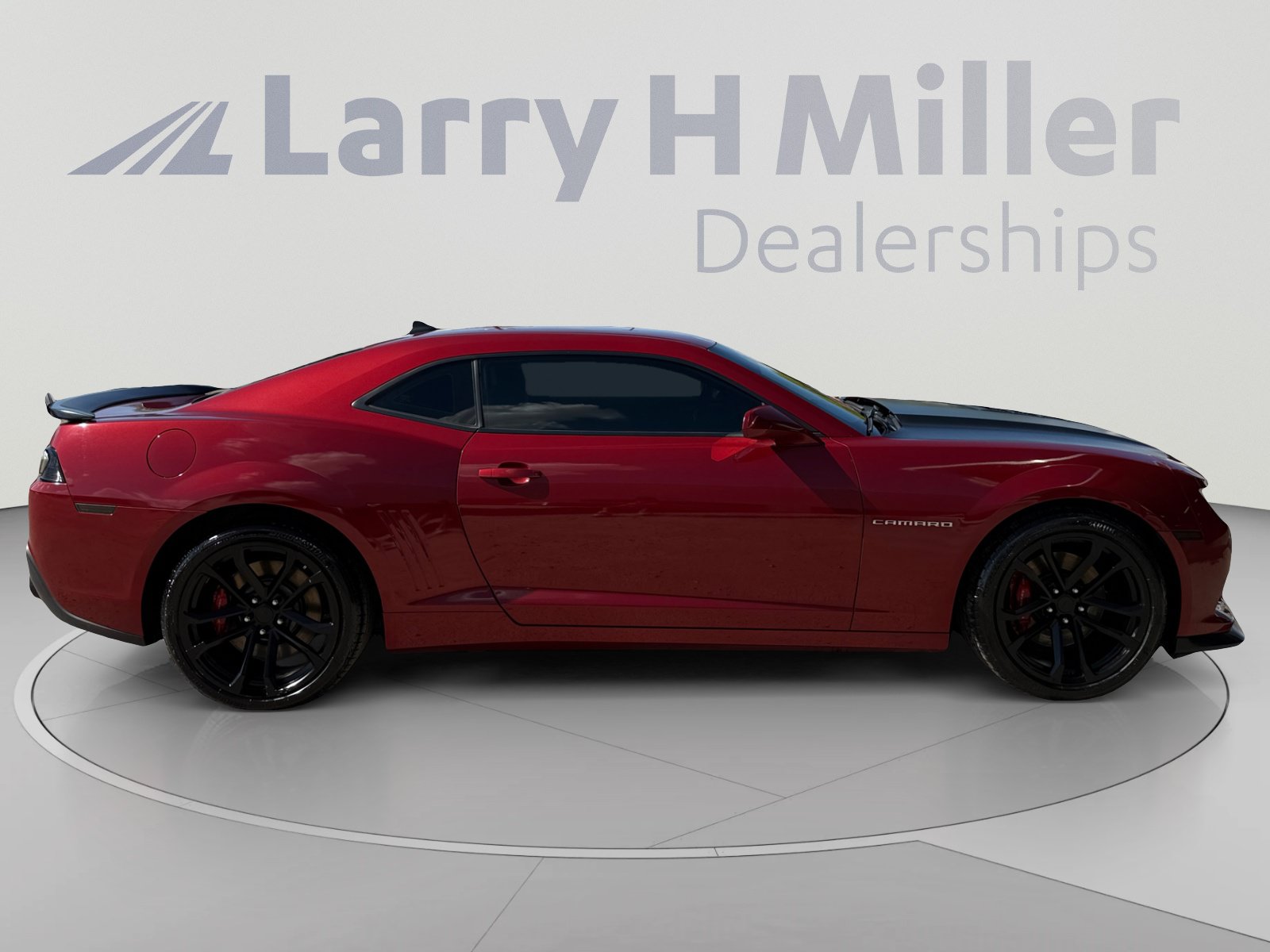 Used 2015 Chevrolet Camaro SS w/ SS Performance Package RWD image 6