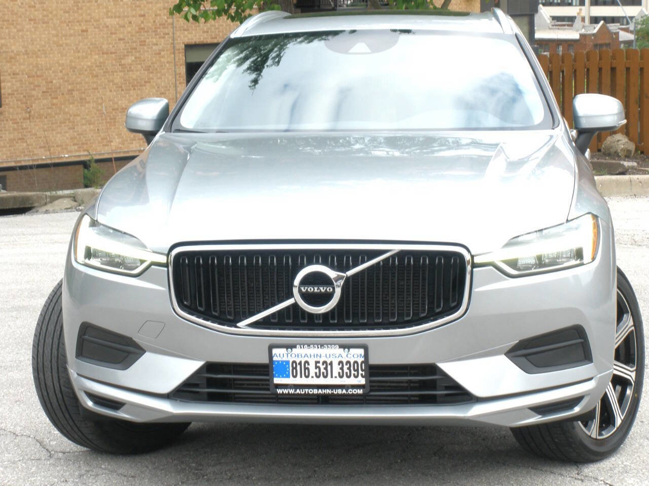 Used 2018 Volvo XC60 T5 Momentum AWD/4WD image 5