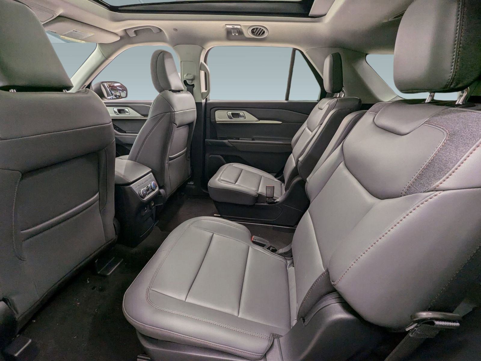 New 2026 Ford Explorer Active w/ Active Comfort Package image 21