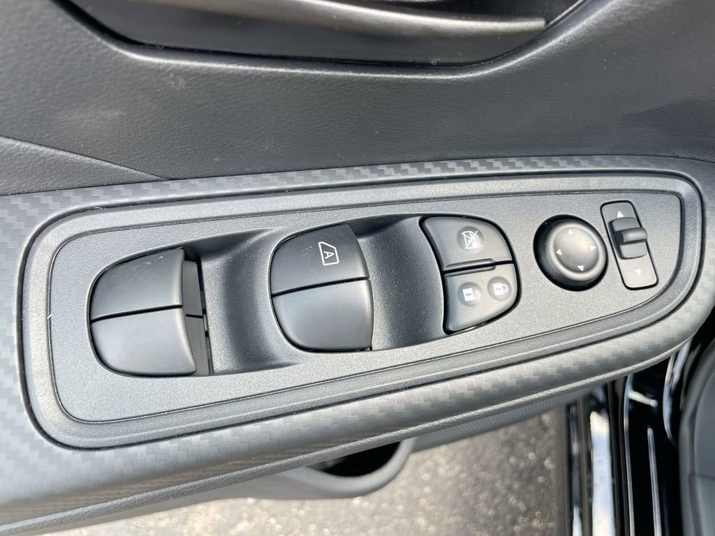 New 2025 Nissan Versa S w/ Trunk Package FWD image 22