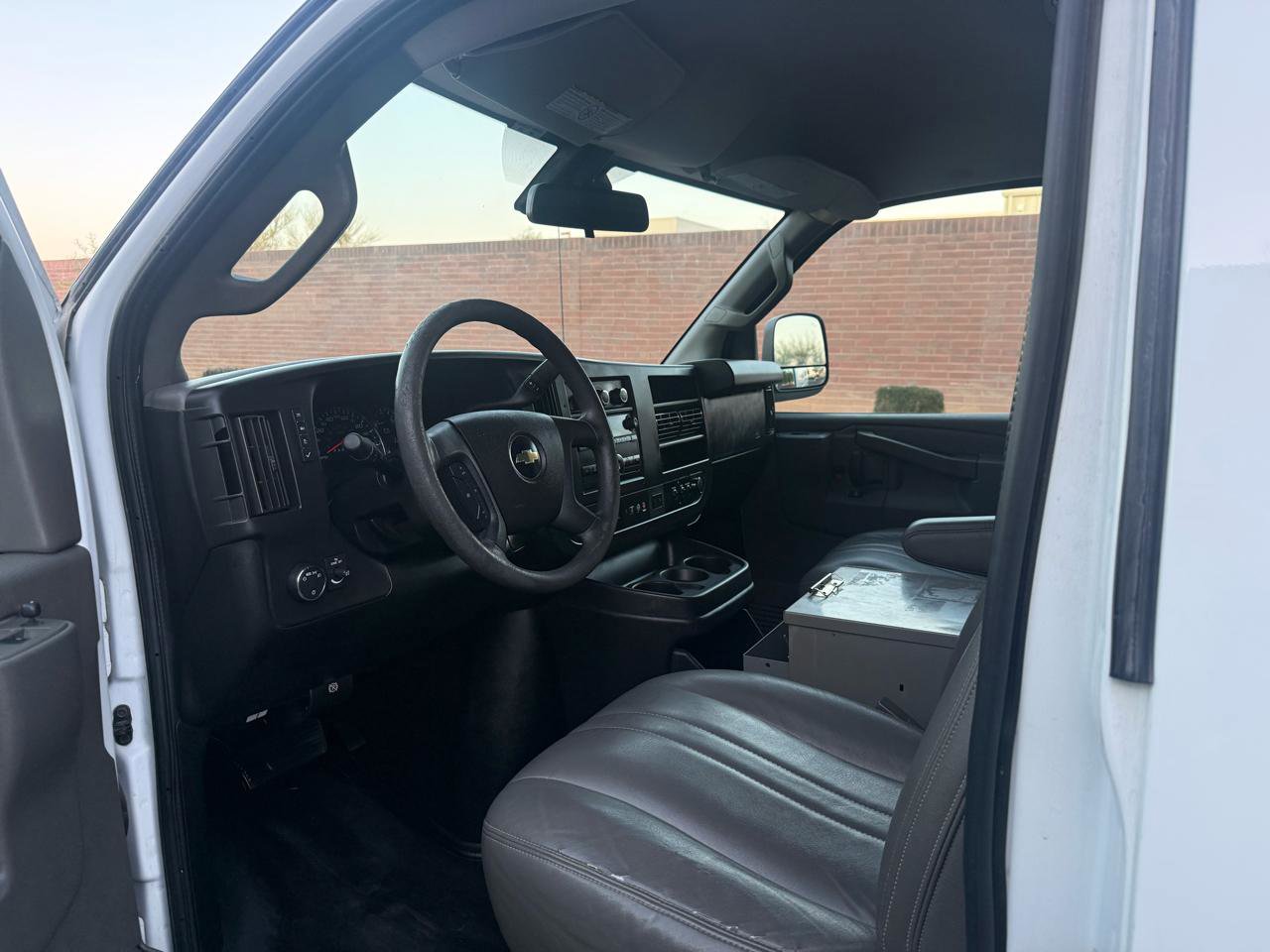 Used 2019 Chevrolet Express 2500 2500 Cargo w/ Driver Convenience Package RWD image 10