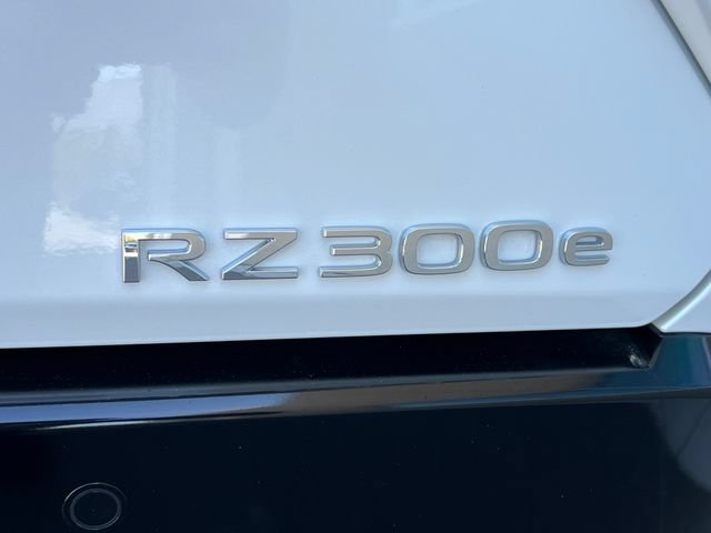Used 2025 Lexus RZ 300e w/ Accessory Package (2T) FWD image 23