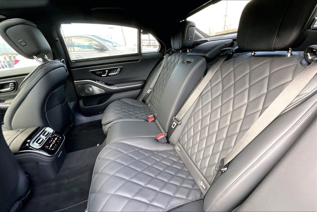 New 2026 Mercedes-Benz S 580 4MATIC Sedan image 10