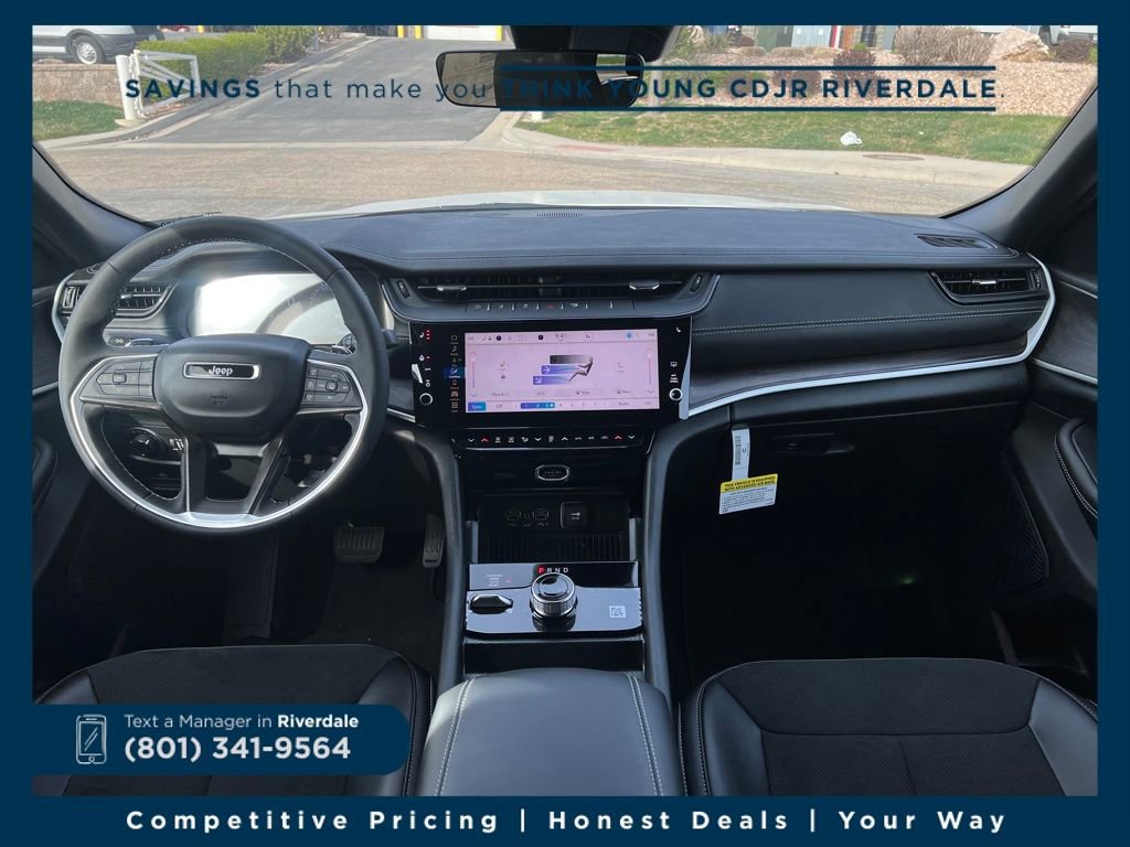 New 2026 Jeep Grand Cherokee Altitude image 12