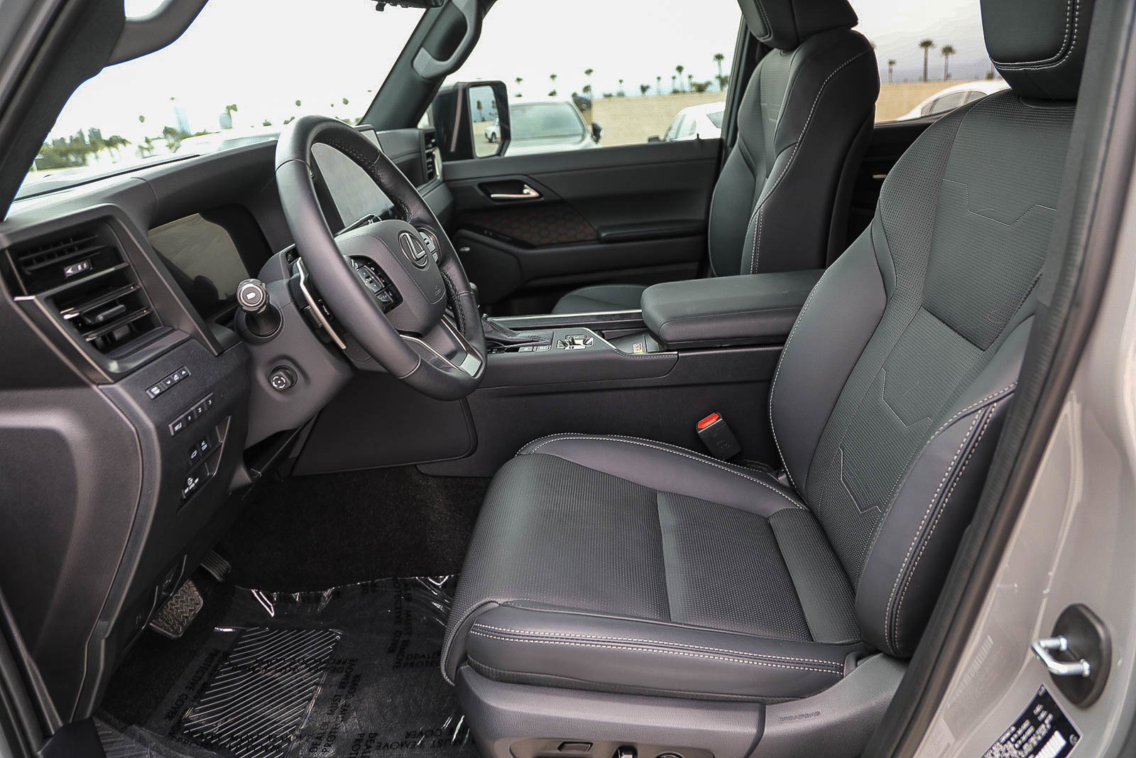 Used 2026 Lexus GX 550 w/ Cold Area Package AWD/4WD image 8