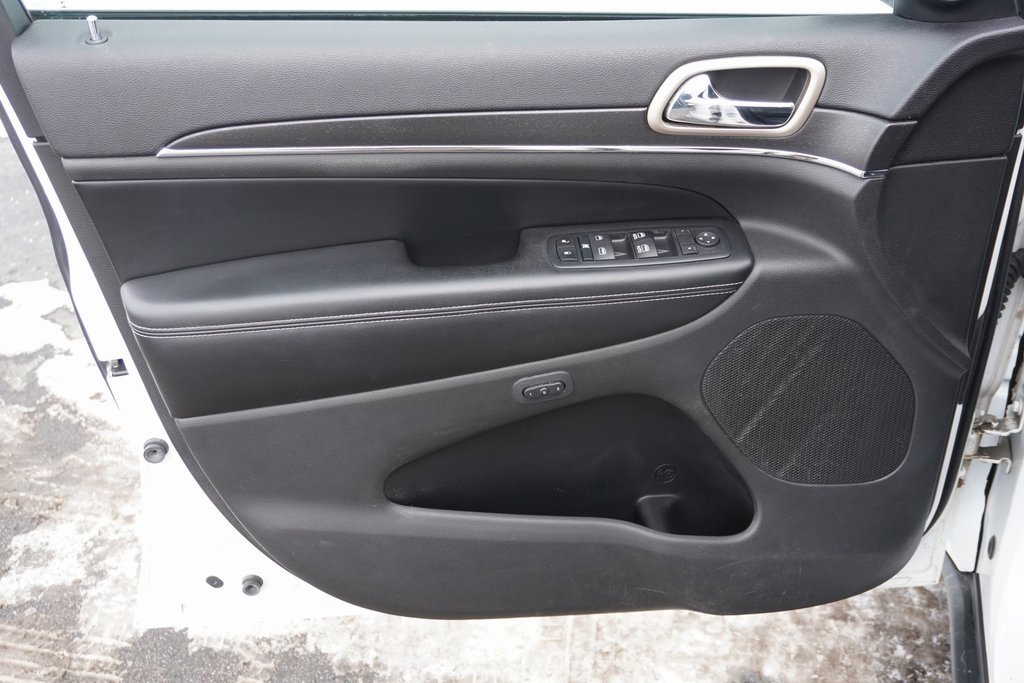 Used 2015 Jeep Grand Cherokee Limited image 11