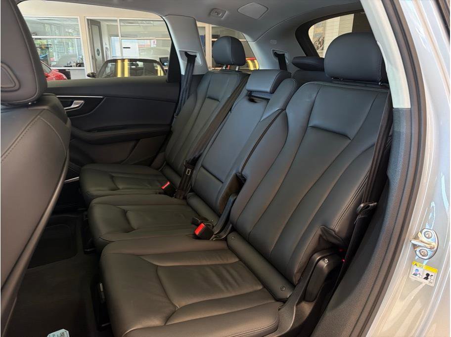 Used 2024 Audi Q7 2.0T Premium Plus image 25