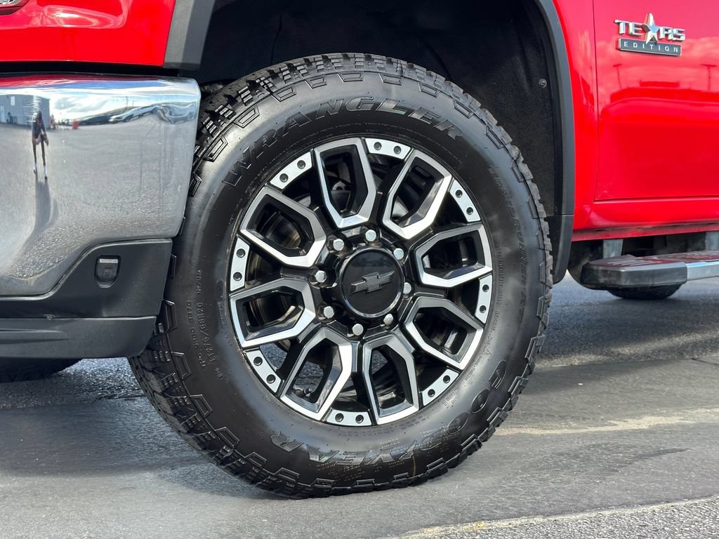 Certified 2022 Chevrolet Silverado 2500 LTZ w/ LTZ Texas Edition AWD/4WD image 4