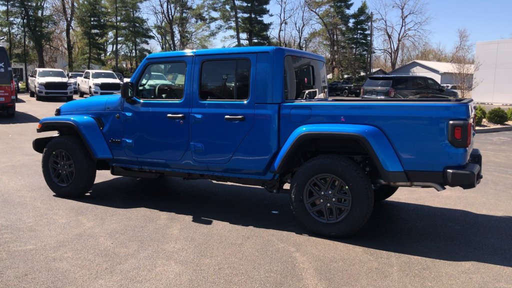 New 2026 Jeep Gladiator Sport AWD/4WD image 5