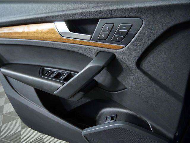 Used 2023 Audi Q5 2.0T Premium w/ Convenience Package AWD/4WD image 26