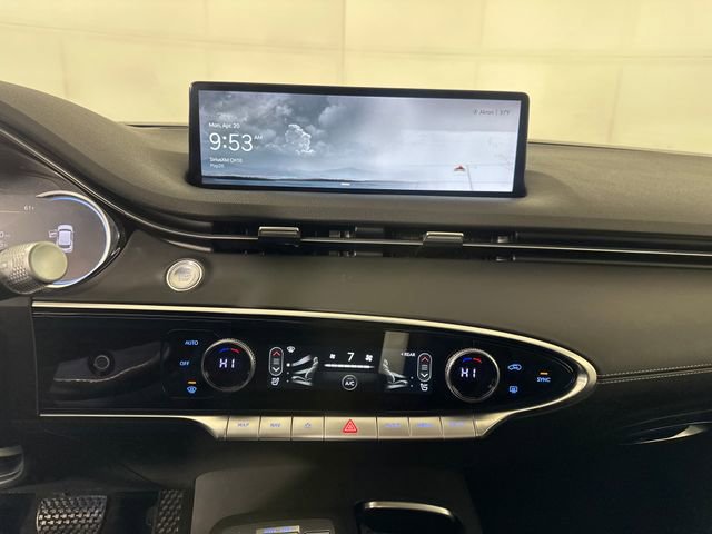 Used 2025 Genesis GV70 2.5T image 21