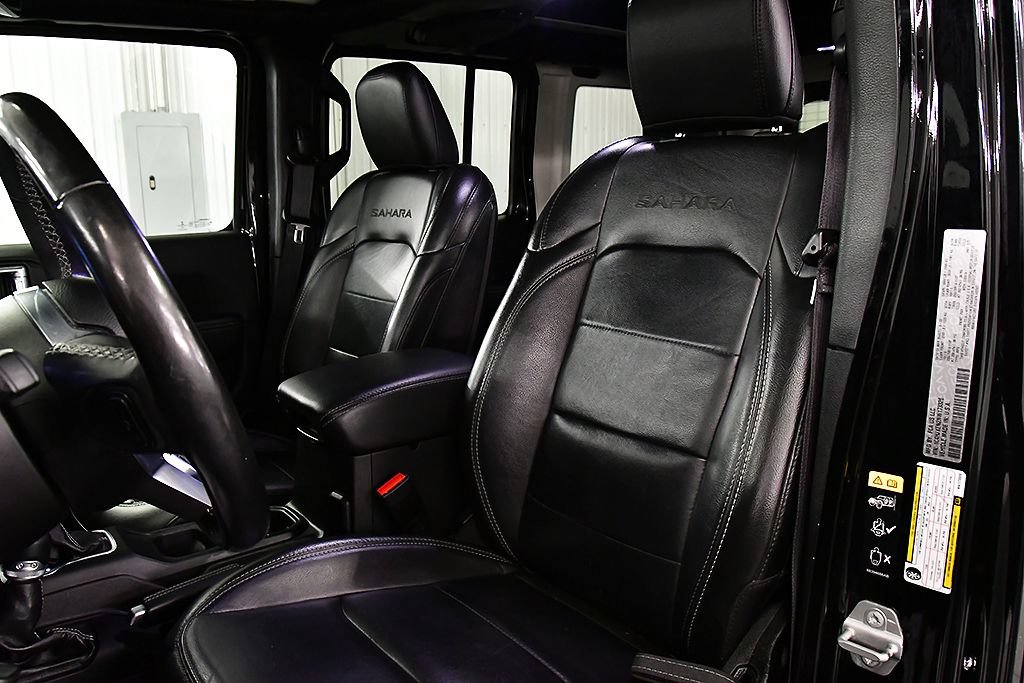 Used 2022 Jeep Wrangler Unlimited Sahara w/ LED Lighting Group AWD/4WD image 24