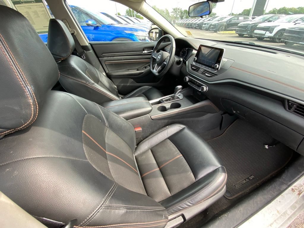 Used 2021 Nissan Altima 2.5 SR FWD image 25