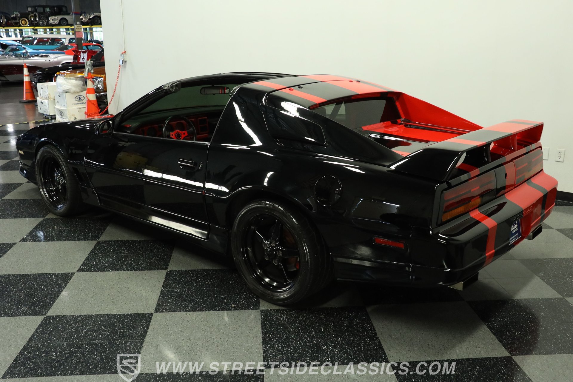 Used 1989 Pontiac Firebird Trans Am RWD image 7