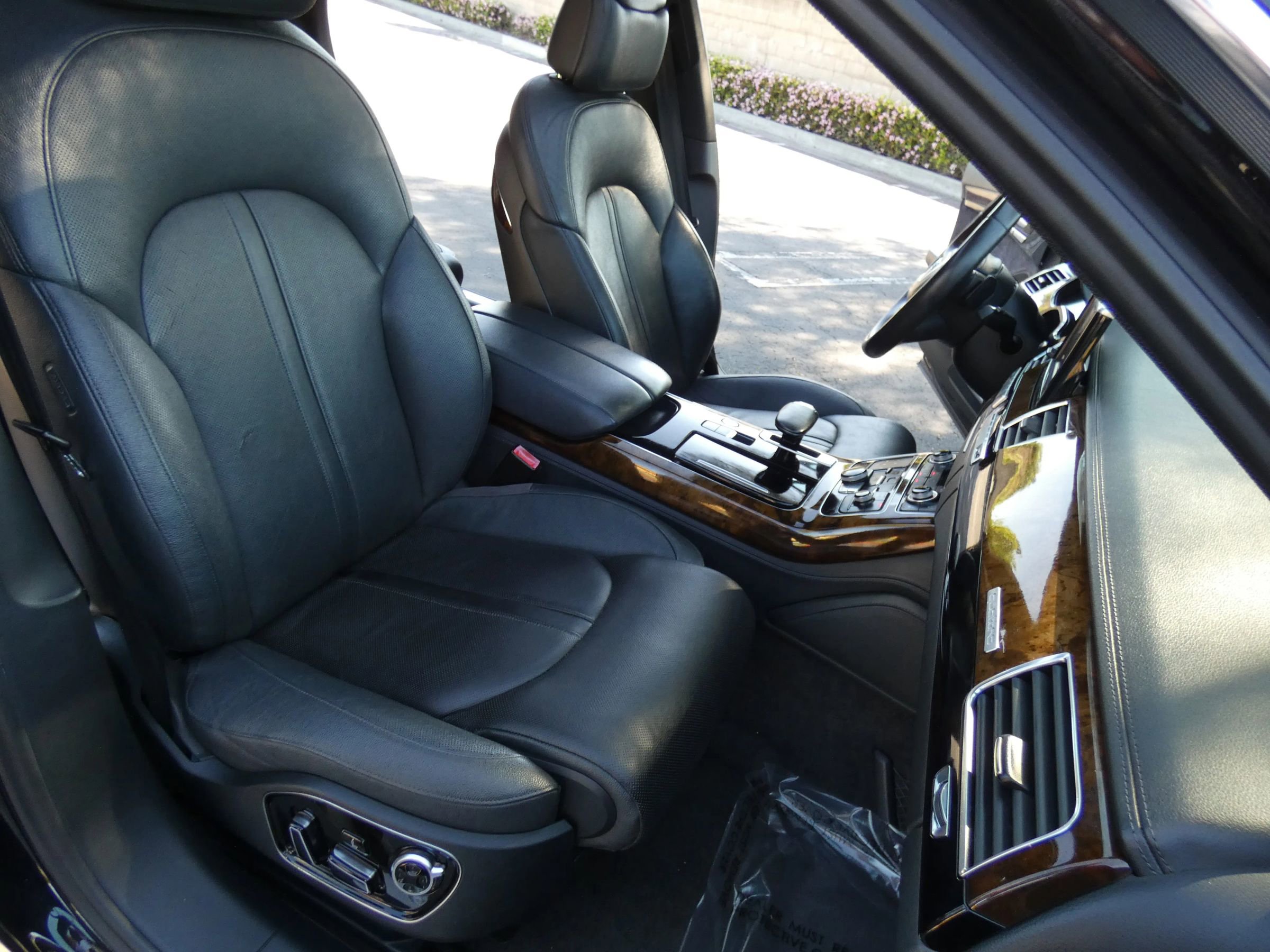 Used 2015 Audi A8 L 4.0T image 33