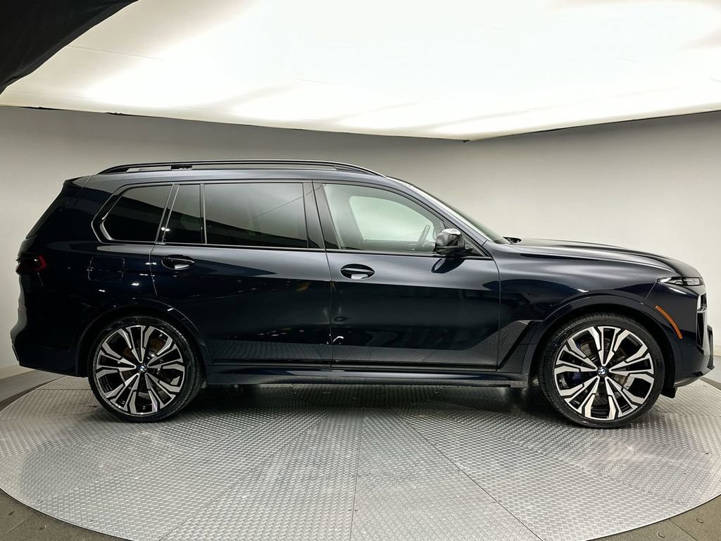 Used 2023 BMW X7 M60i w/ Executive Package image 4