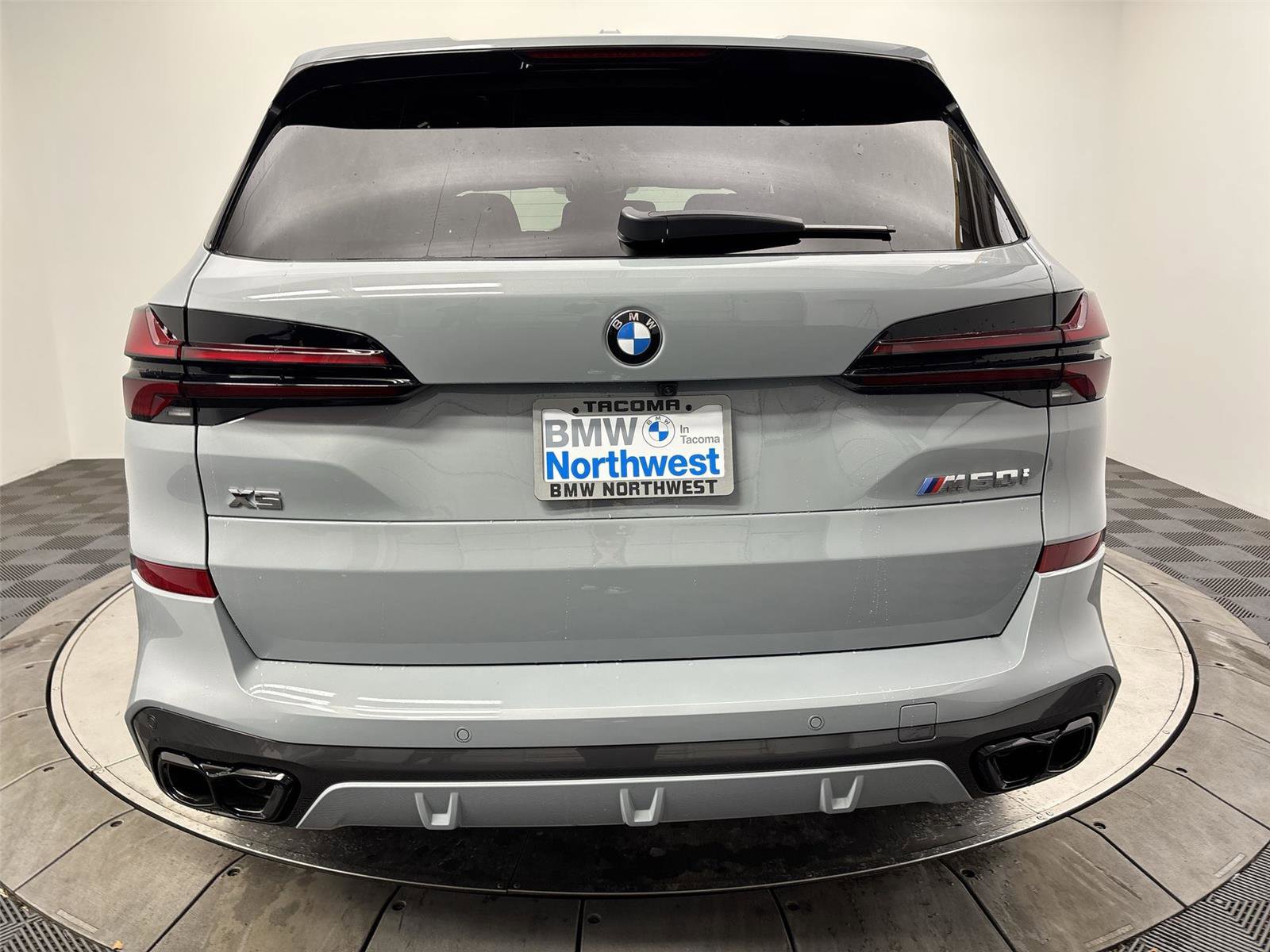 New 2026 BMW X5 M60i image 15