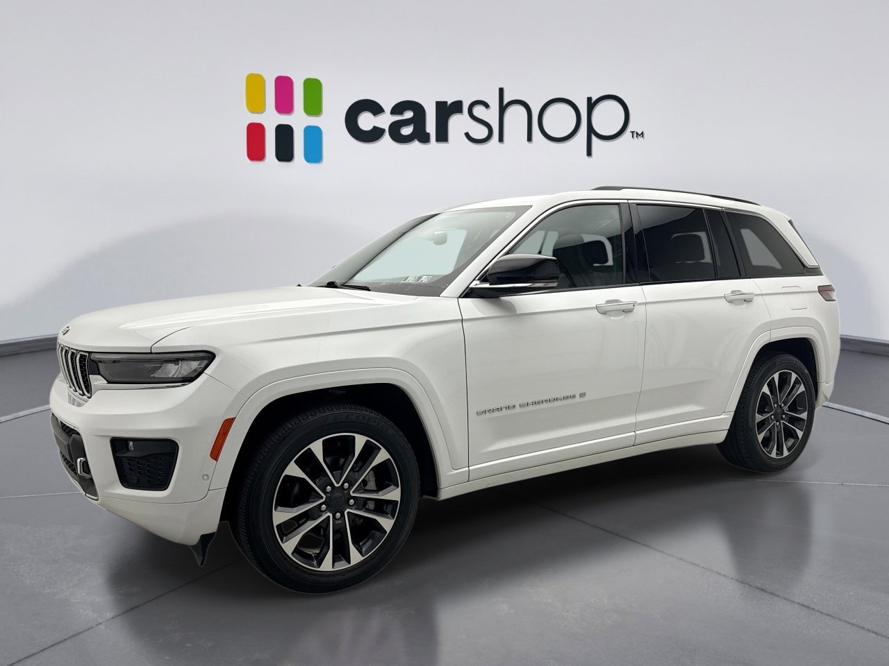 Used 2022 Jeep Grand Cherokee Overland image 1