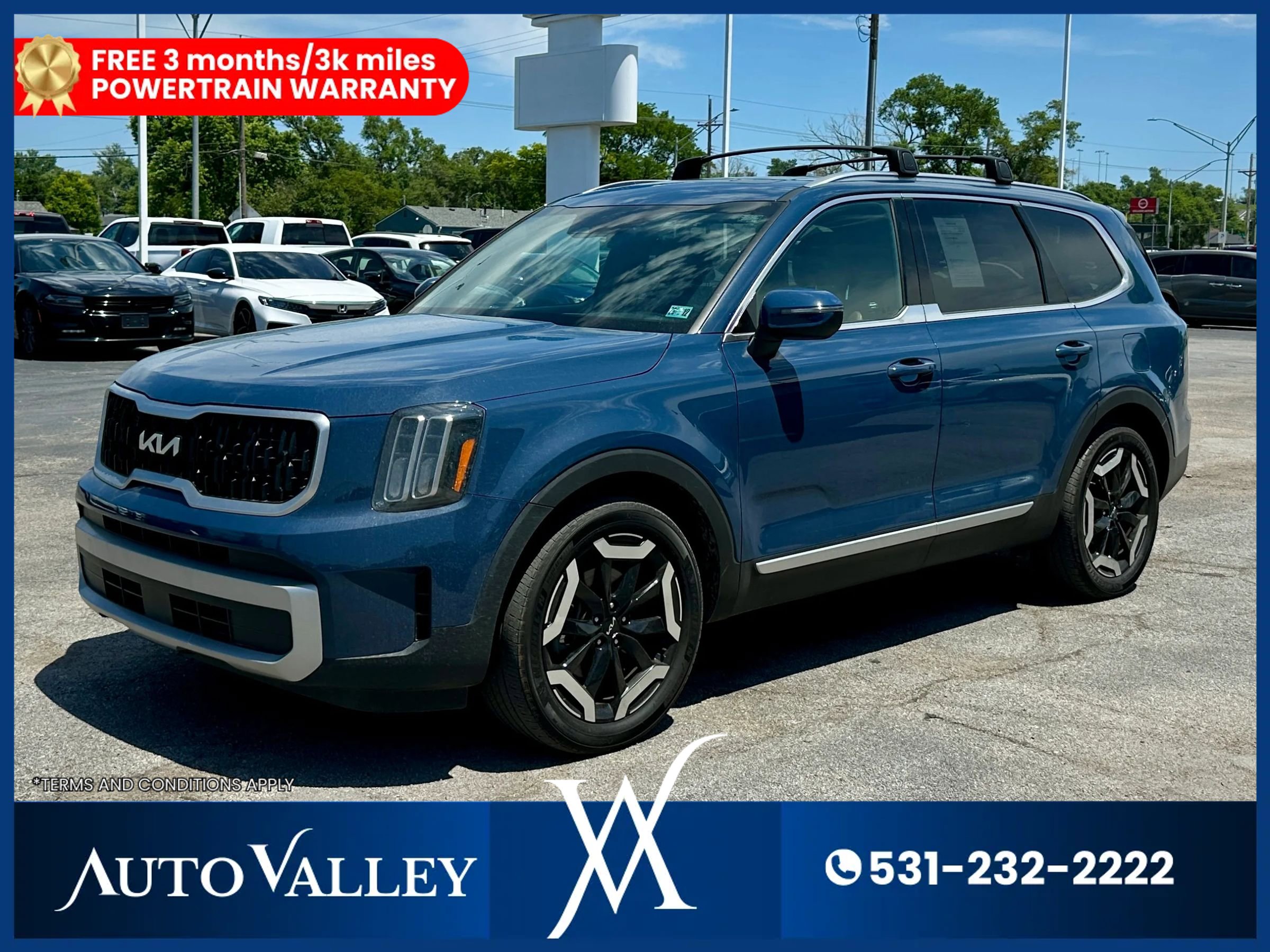 Used 2023 Kia Telluride EX AWD/4WD image 3
