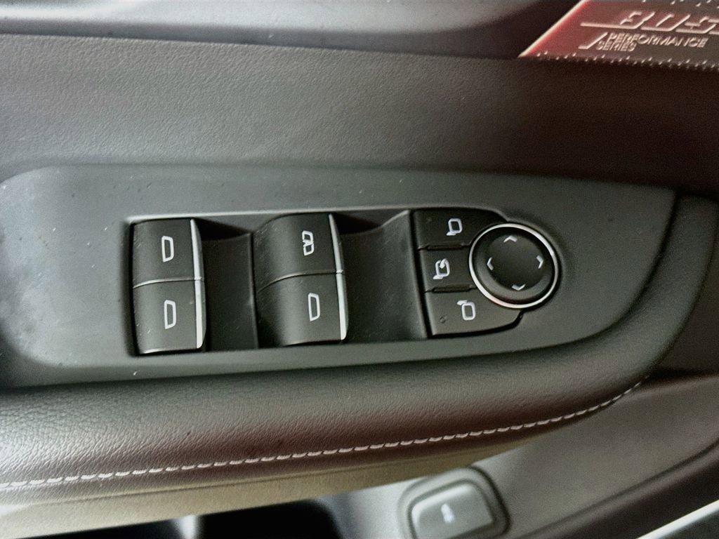Used 2026 Buick Enclave Avenir AWD/4WD image 16
