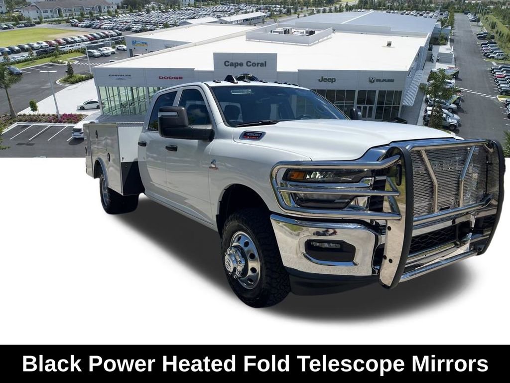 Used 2025 RAM 3500 Tradesman w/ Chrome Appearance Group image 9