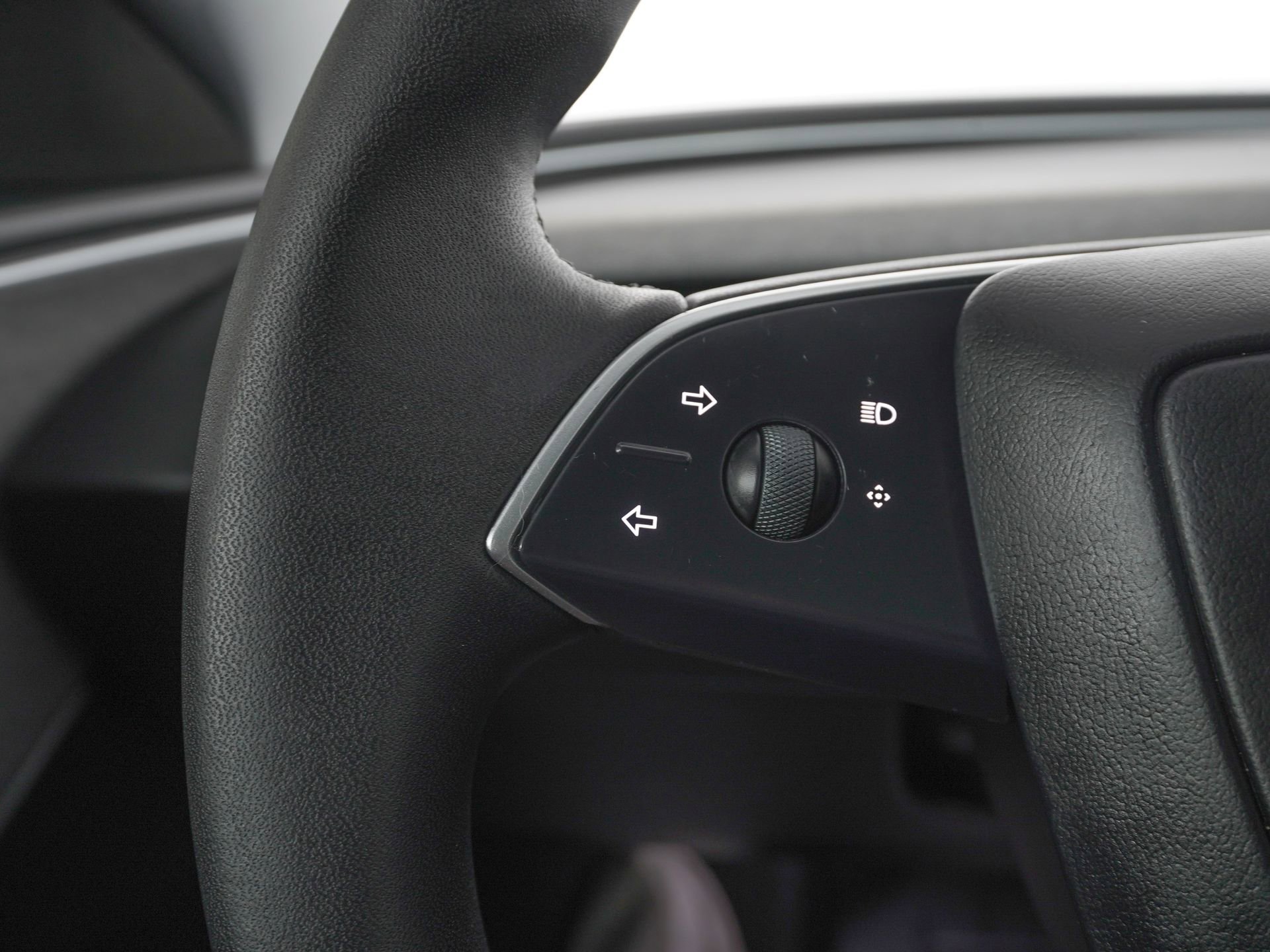 Used 2025 Tesla Model 3 Long Range image 18