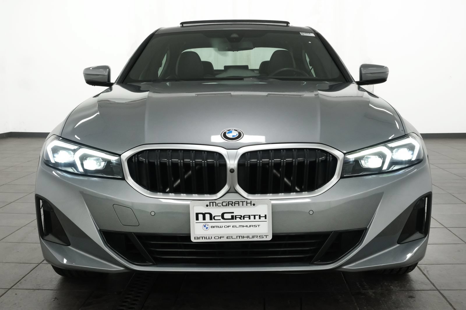 Used 2024 BMW 330i xDrive Sedan w/ Premium Package AWD/4WD image 8