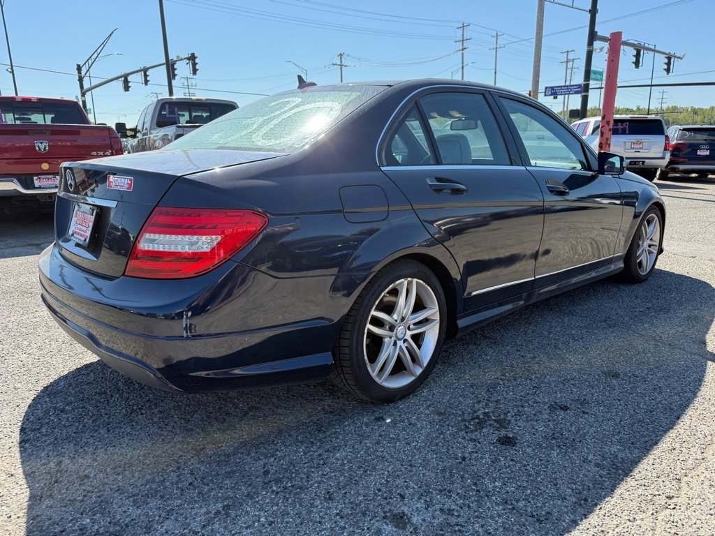 Used 2013 Mercedes-Benz C 250 Sedan image 5