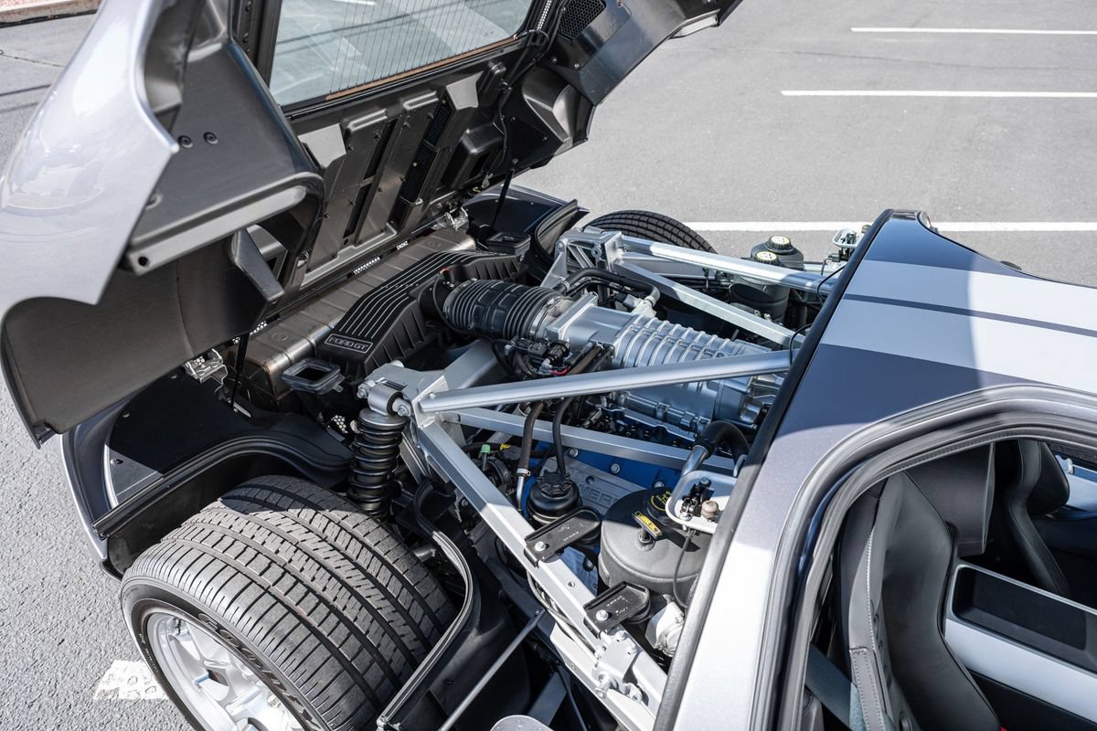 Used 2006 Ford GT RWD image 38