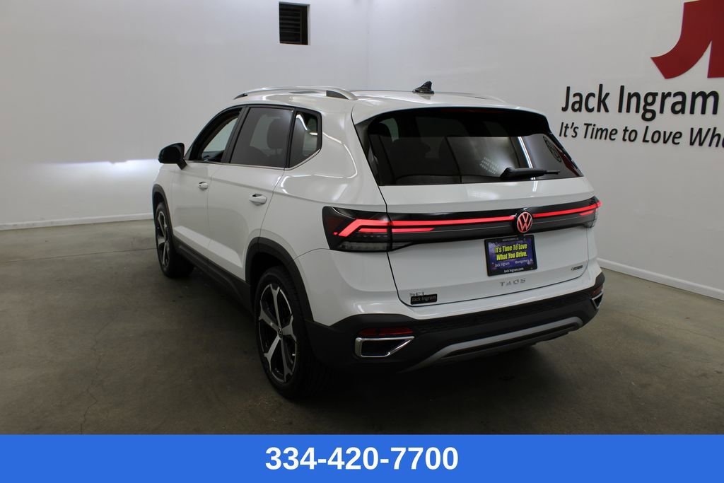 New 2026 Volkswagen Taos SEL image 2