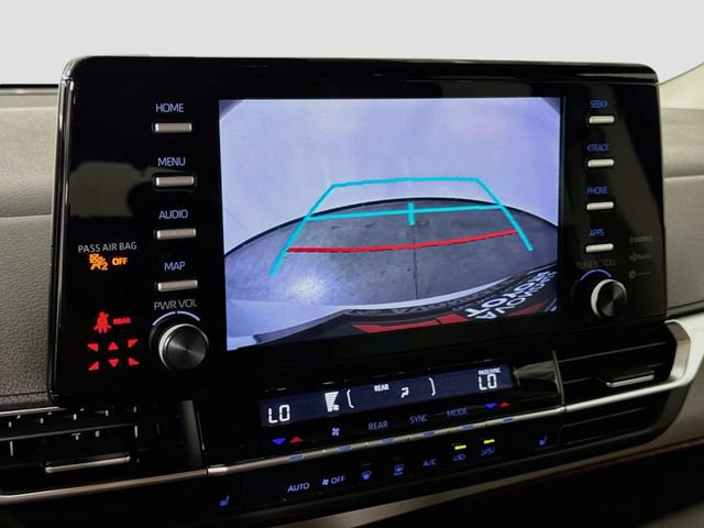 Certified 2024 Toyota Sienna XLE FWD image 15