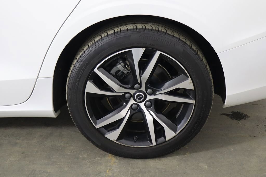 Used 2024 Volvo S60 B5 Core image 40