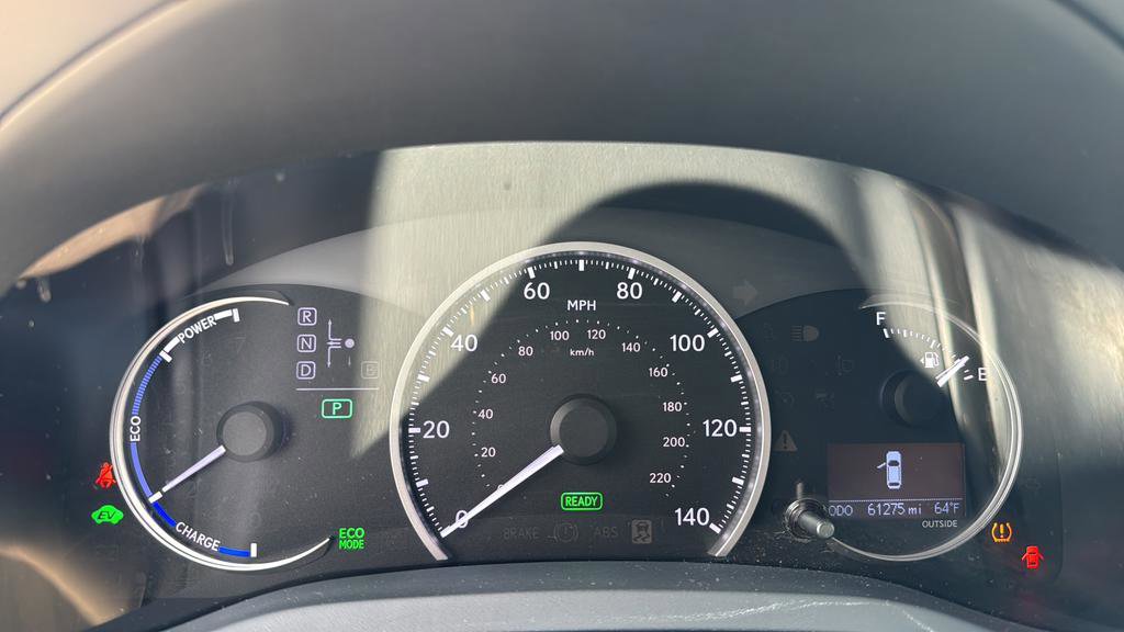 Used 2013 Lexus CT 200h w/ Premium Pkg w/Navigation FWD image 17