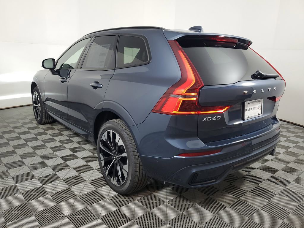 New 2026 Volvo XC60 B5 Plus w/ Climate Package image 4