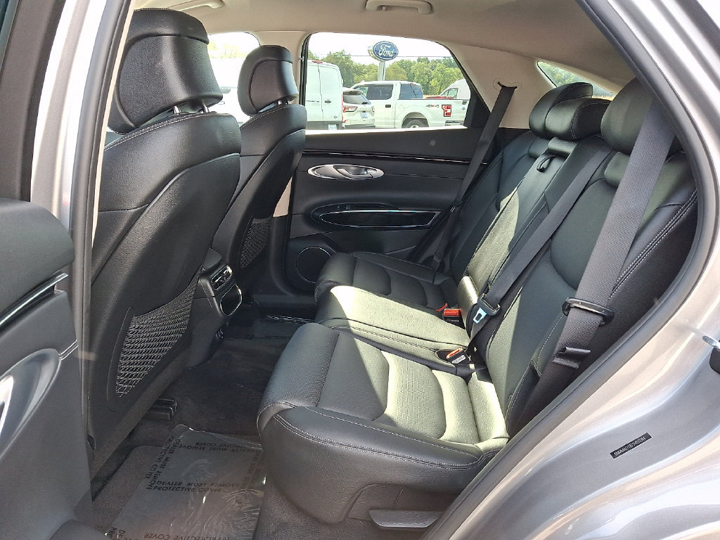 Used 2025 Genesis GV70 2.5T AWD/4WD image 10