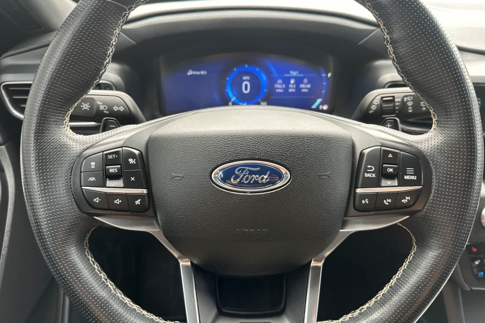Certified 2020 Ford Explorer ST w/ Premium Technology Package AWD/4WD image 25