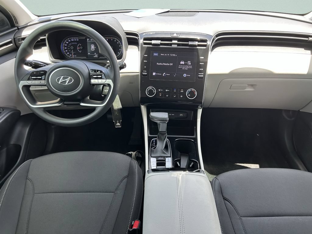 Certified 2024 Hyundai Tucson SE FWD image 17
